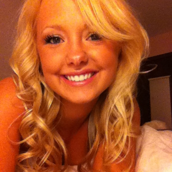 Meet your Posher, Christina - Picture 12 of 16